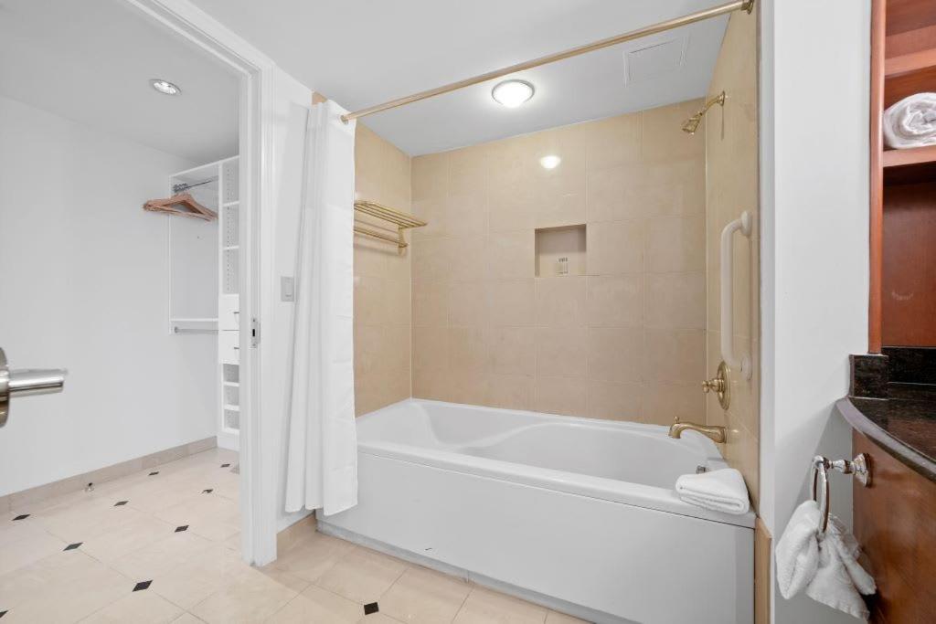 2Br 3Ba Beachfront Rental In Town Cozysuites Atlantic City Exterior foto